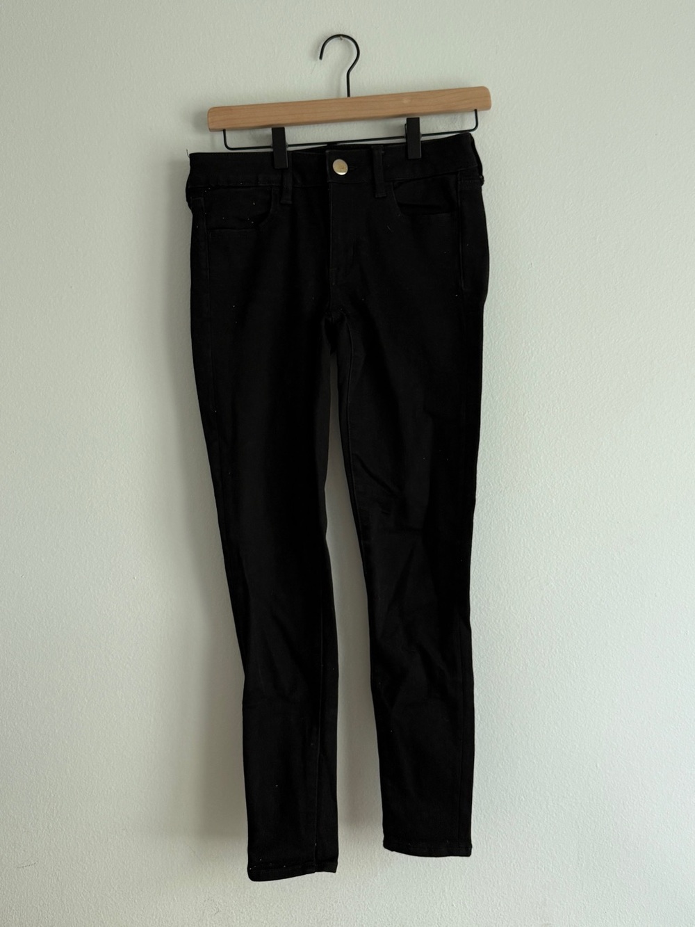 American Eagle Super Stretch Black Skinny Jeans -